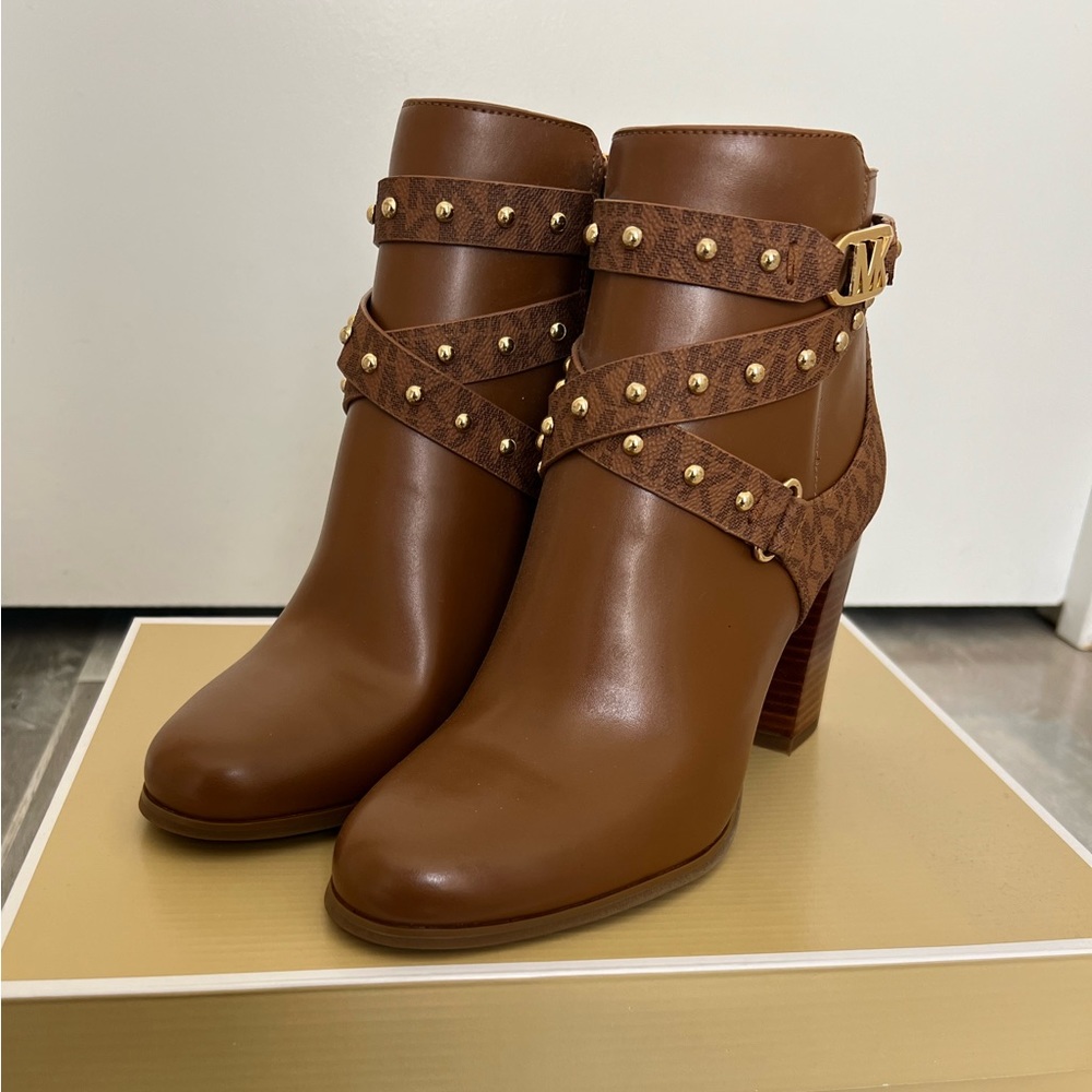 Michael Kors Kincaid Heeled Booties